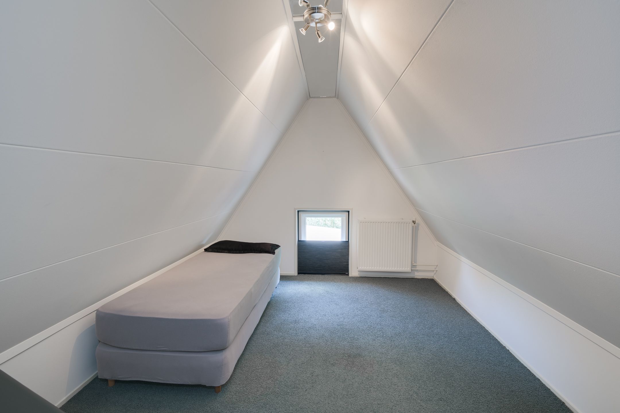 Foto 39 van Loolaan 12