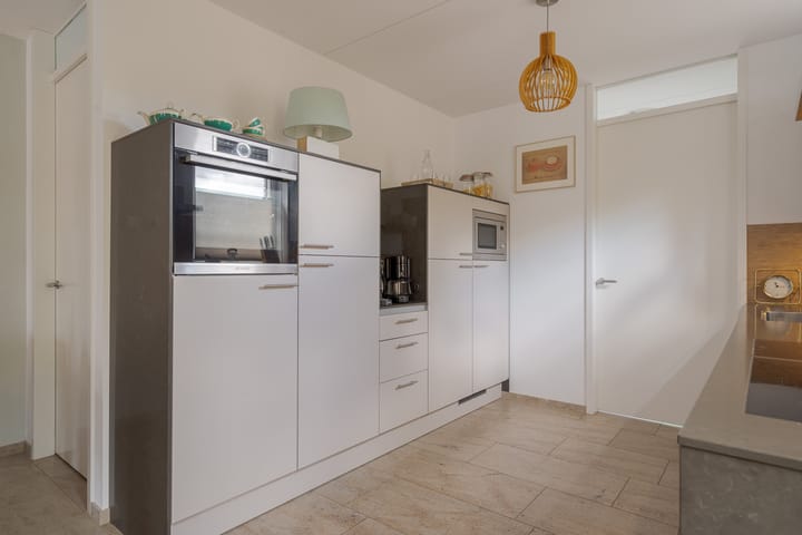 Foto 24 van H. Scheepstrastraat 1