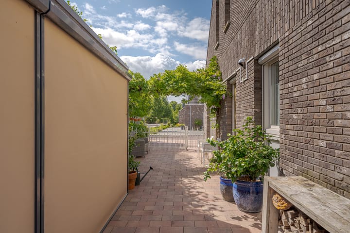 Foto 42 van H. Scheepstrastraat 1