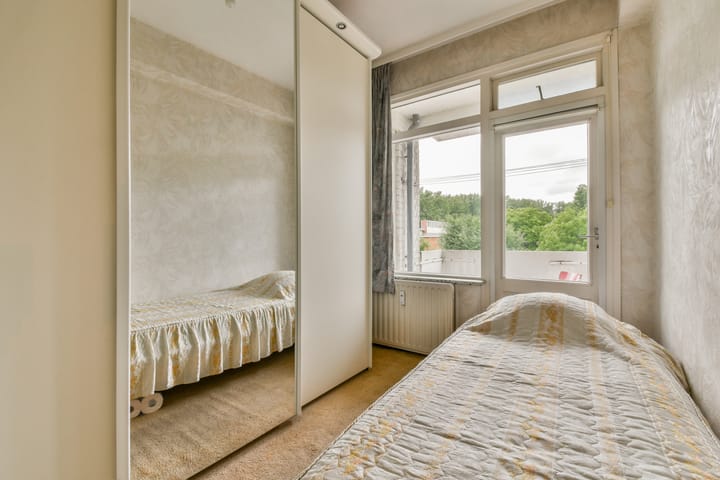 Foto 16 van Burgemeester Röellstraat 4-2