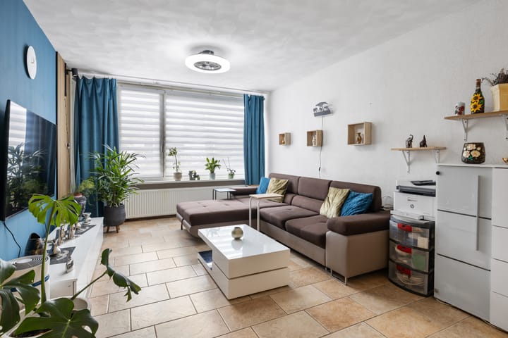 Foto 2 van van Voorststraat 8