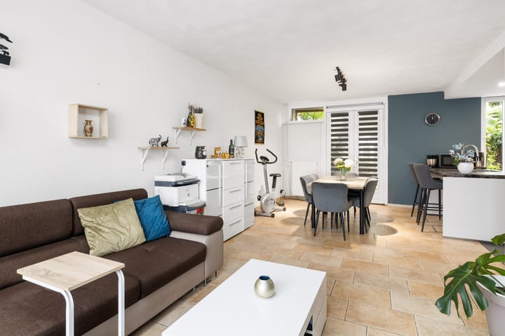 Foto 3 van van Voorststraat 8