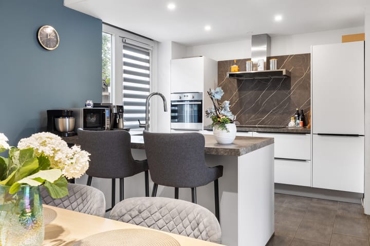 Foto 5 van van Voorststraat 8