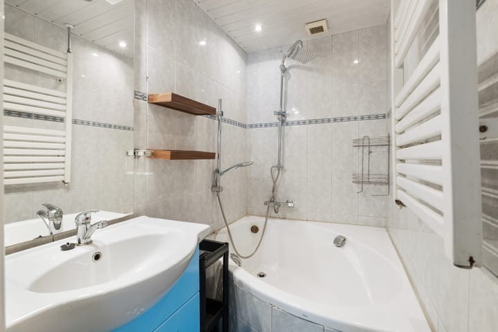 Foto 26 van van Voorststraat 8