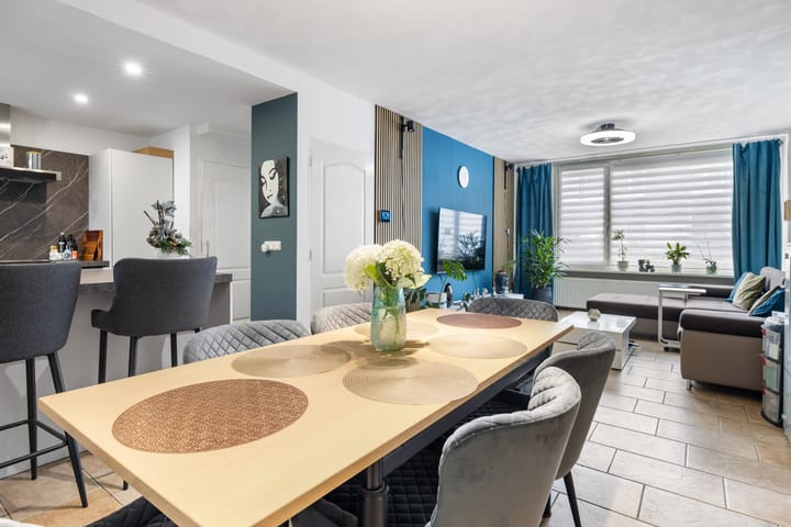 Foto 12 van van Voorststraat 8