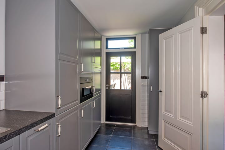 Foto 13 van Spoorstraat 12