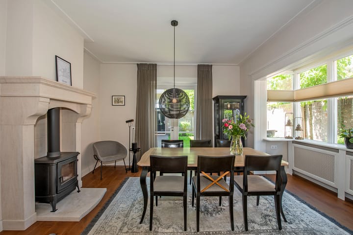 Foto 17 van Spoorstraat 12