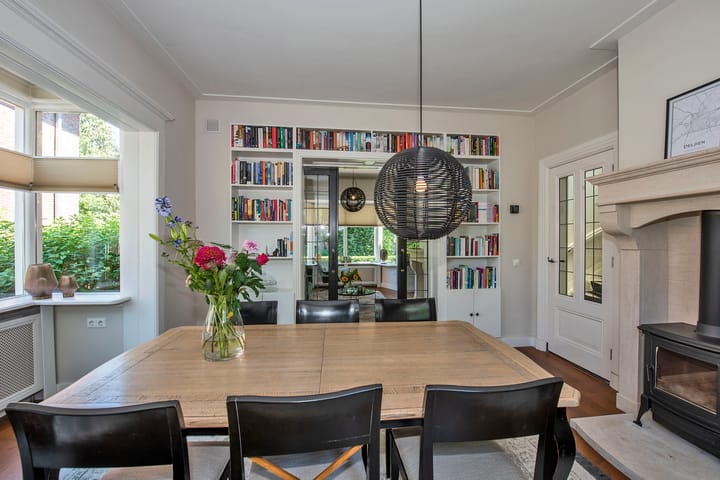 Foto 19 van Spoorstraat 12