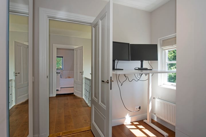 Foto 41 van Spoorstraat 12