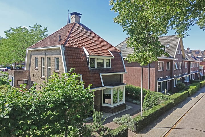 Foto 57 van Spoorstraat 12