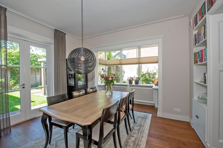 Foto 18 van Spoorstraat 12