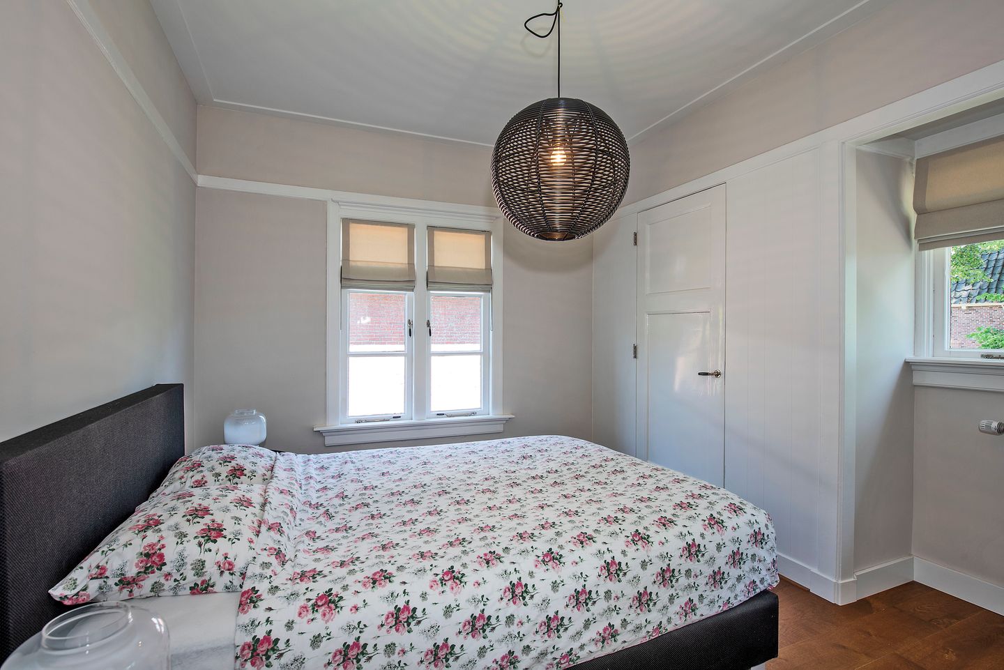 Foto 35 van Spoorstraat 12