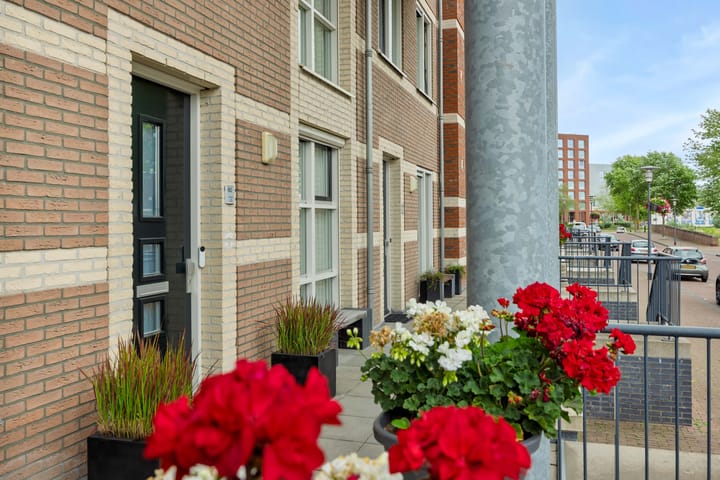 Foto 5 van Kanaalboulevard 60