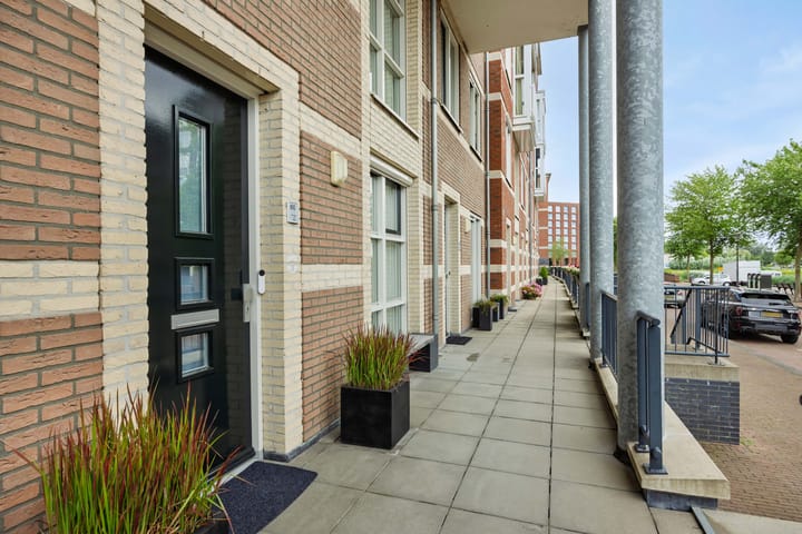 Foto 6 van Kanaalboulevard 60