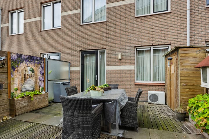 Foto 36 van Kanaalboulevard 60