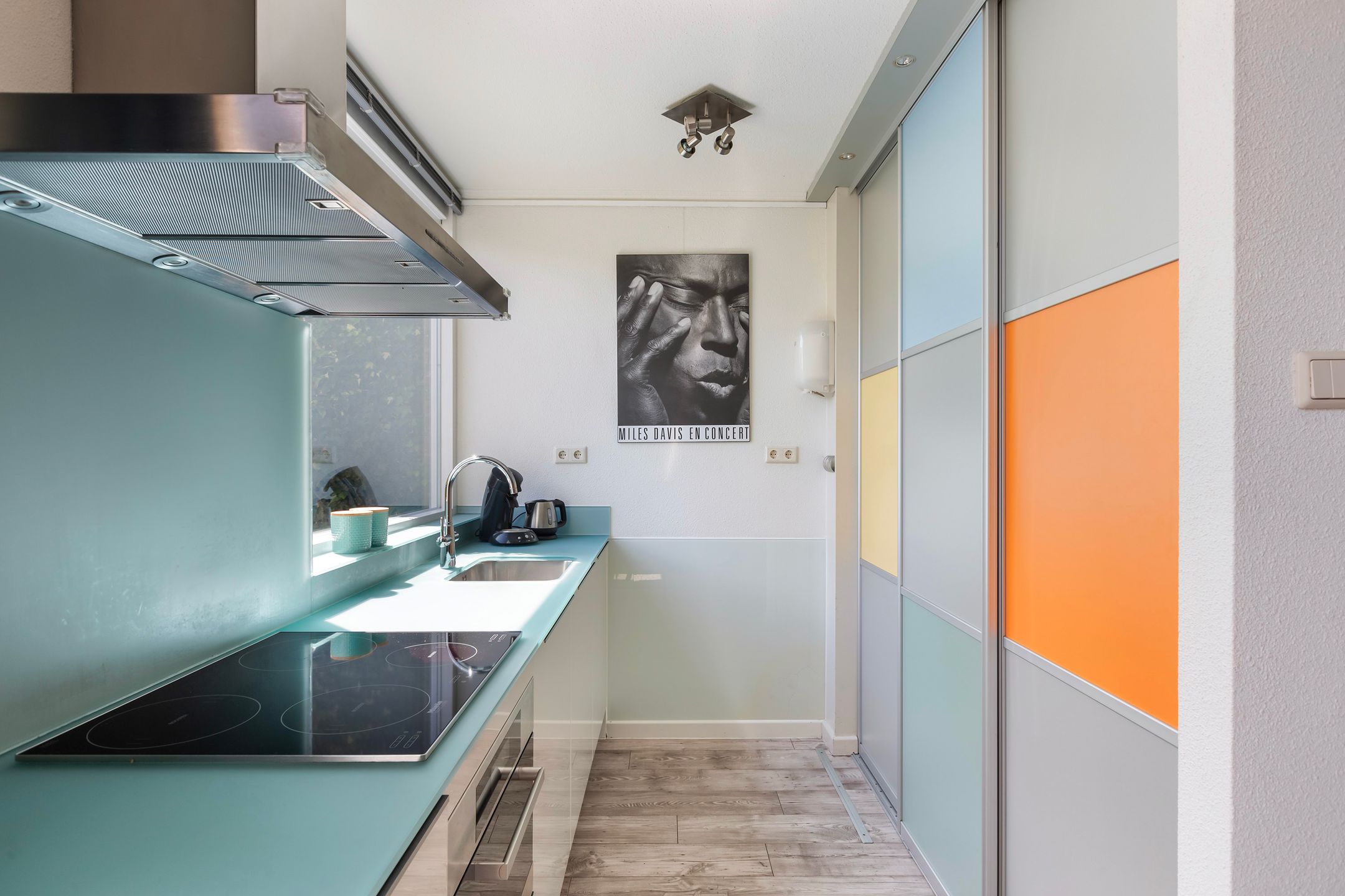 Photo 12 of Bachstraat 24