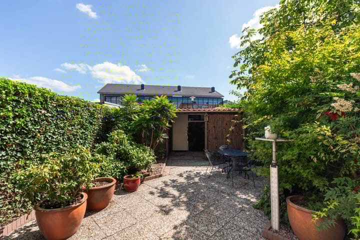 Foto 30 van Bachstraat 24