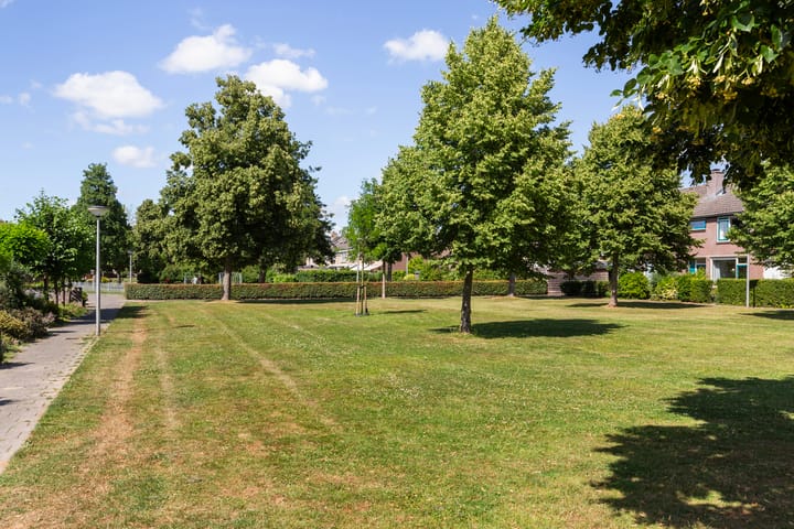 Foto 37 van Bachstraat 24