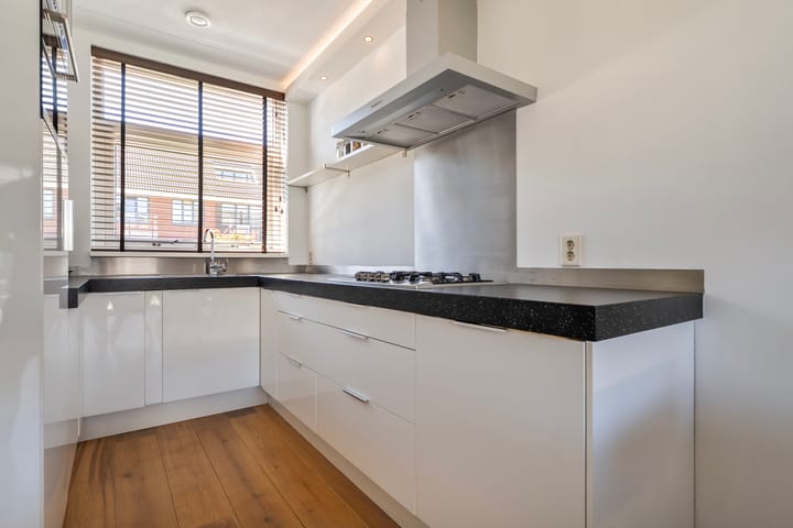 Foto 15 van Van Sandickstraat 19