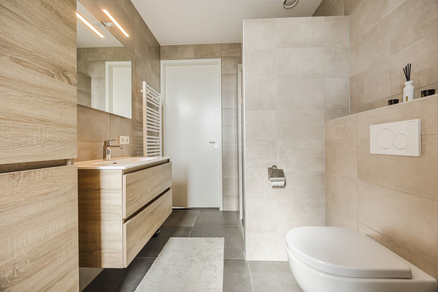 Foto 34 van Maximalaan 15