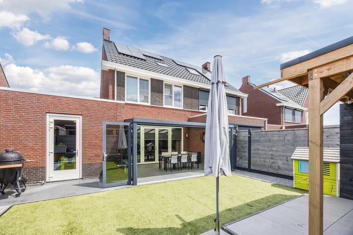 Foto 53 van Maximalaan 15