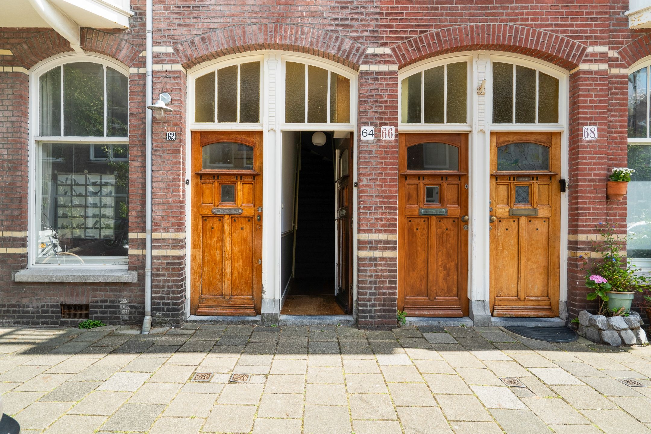 Foto 6 van Van Loostraat 64