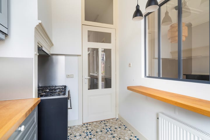 Foto 33 van Van Loostraat 64