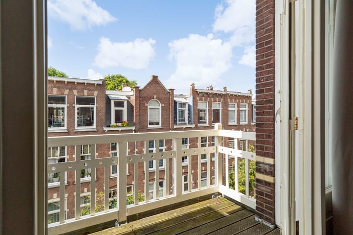 Foto 37 van Van Loostraat 64