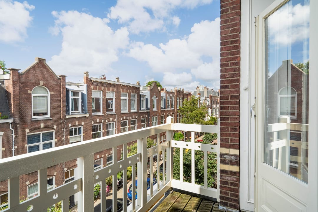 Foto 38 van Van Loostraat 64