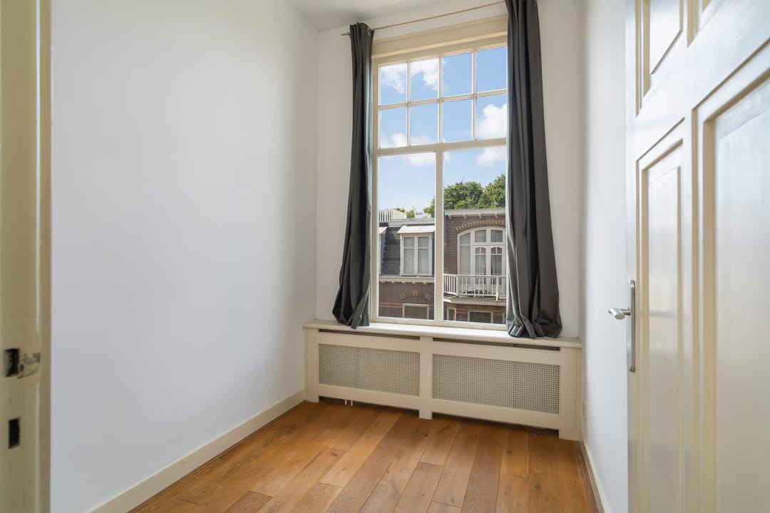 Foto 47 van Van Loostraat 64