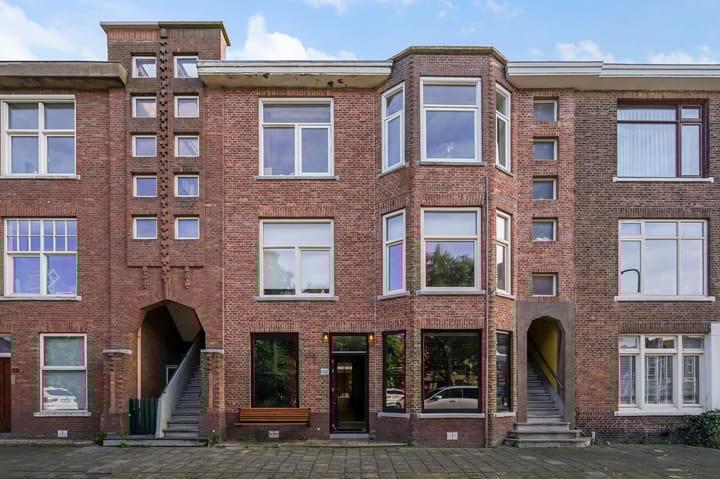 Photo 2 of Valkenboskade 613