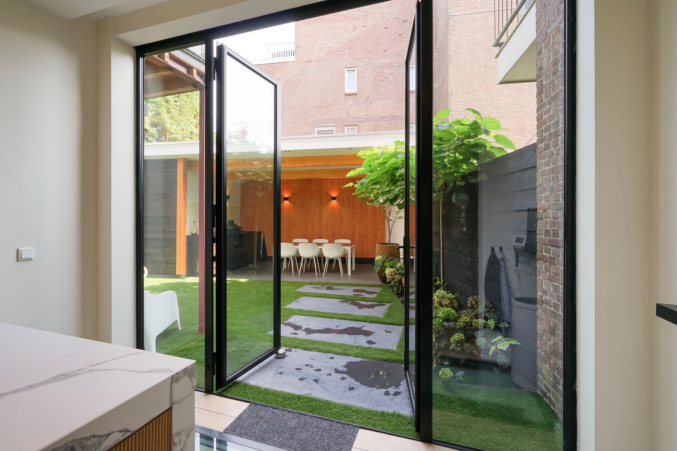 Photo 9 of Valkenboskade 613