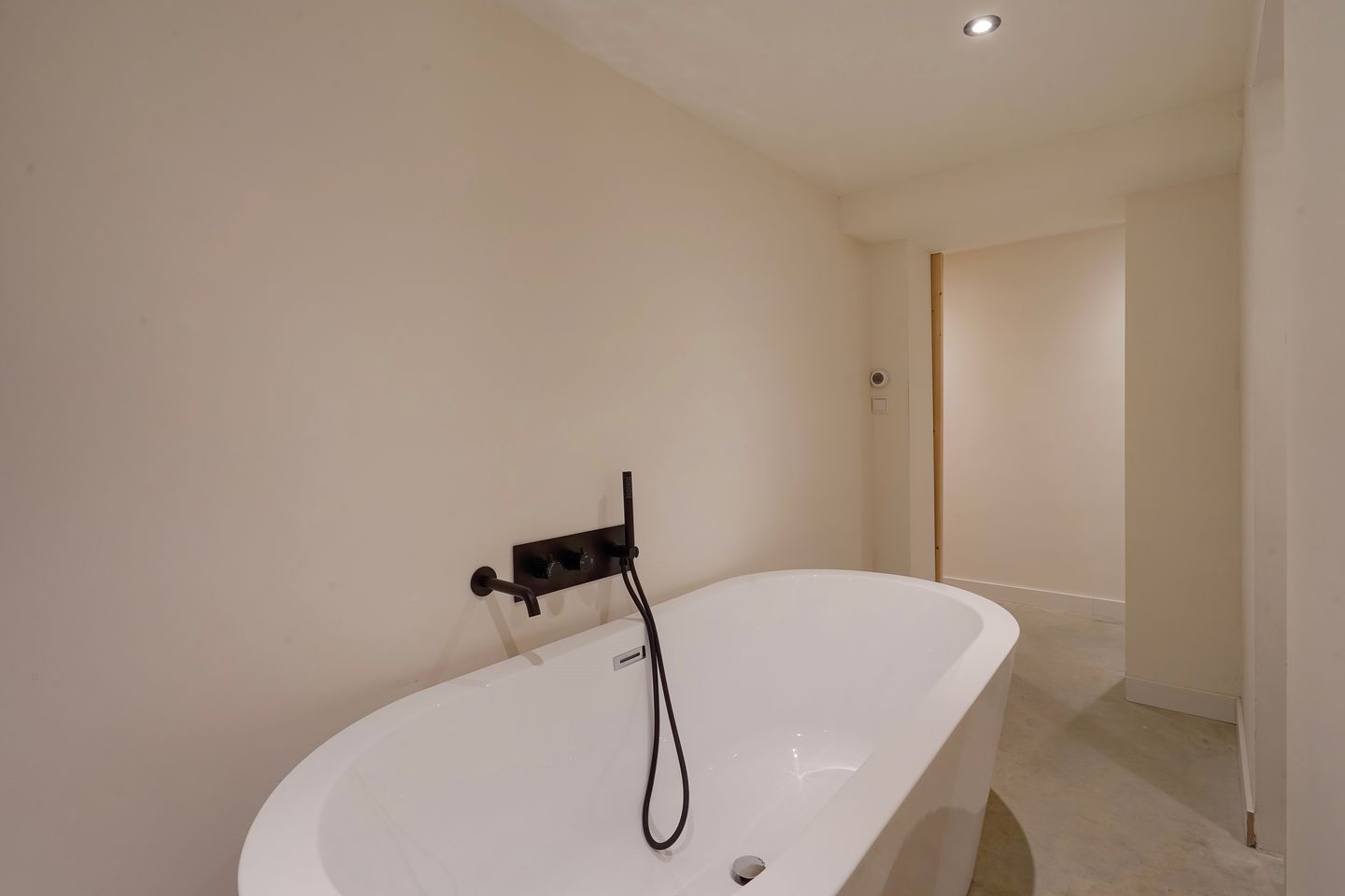 Photo 40 of Valkenboskade 613