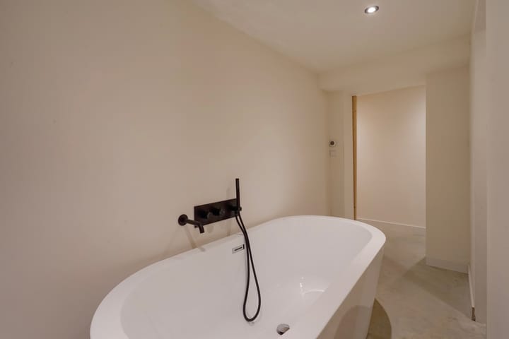 Photo 40 of Valkenboskade 613