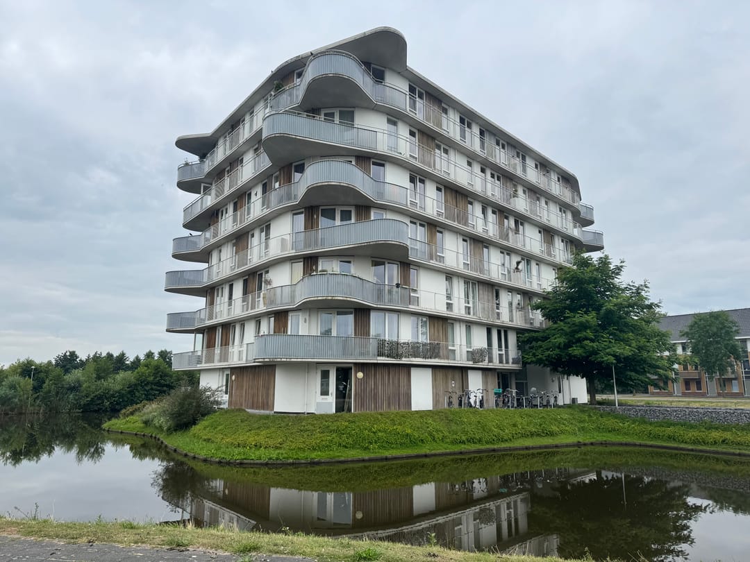 Photo 1 of Victoriameer 81