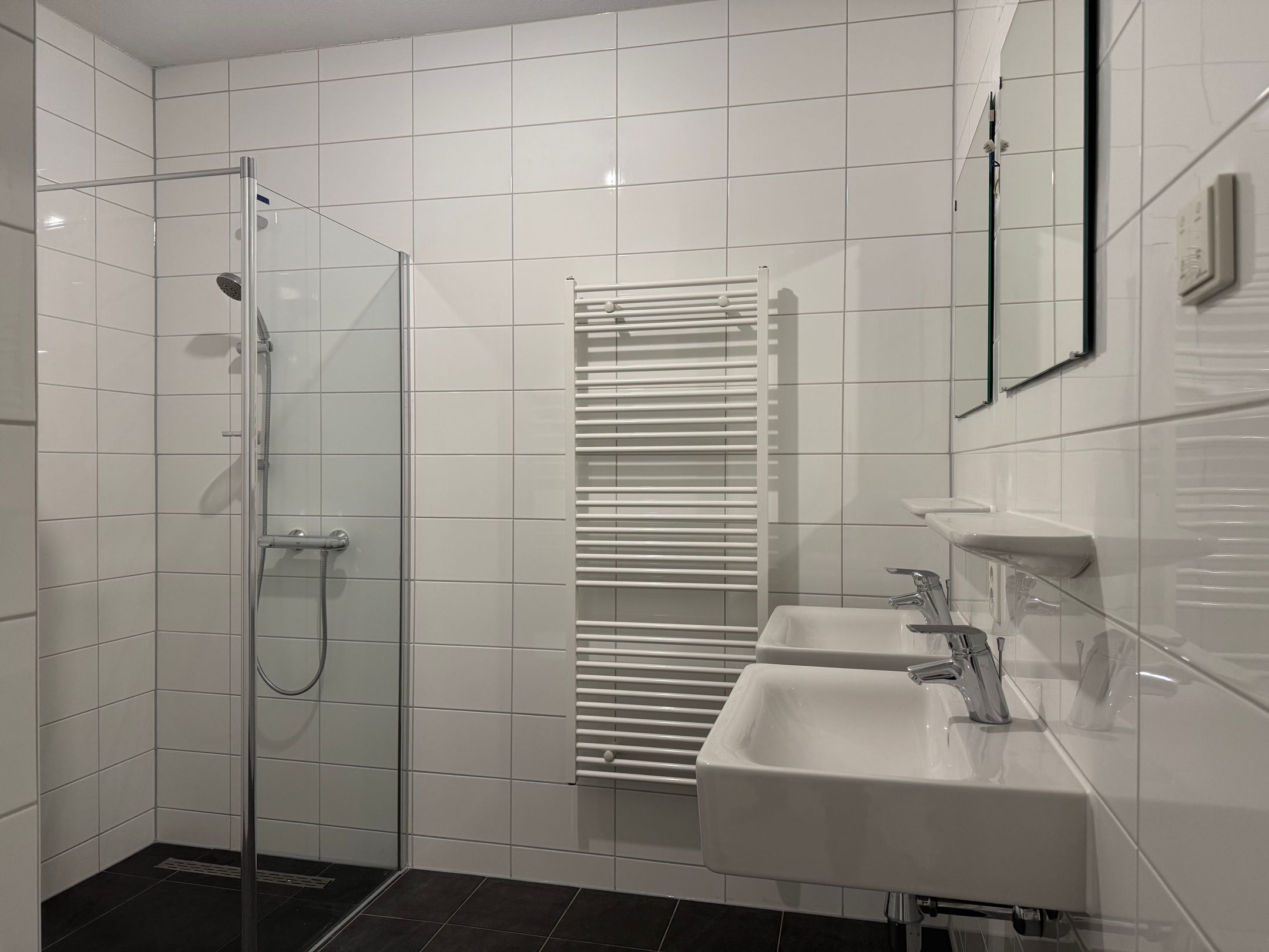 Photo 3 of Victoriameer 81