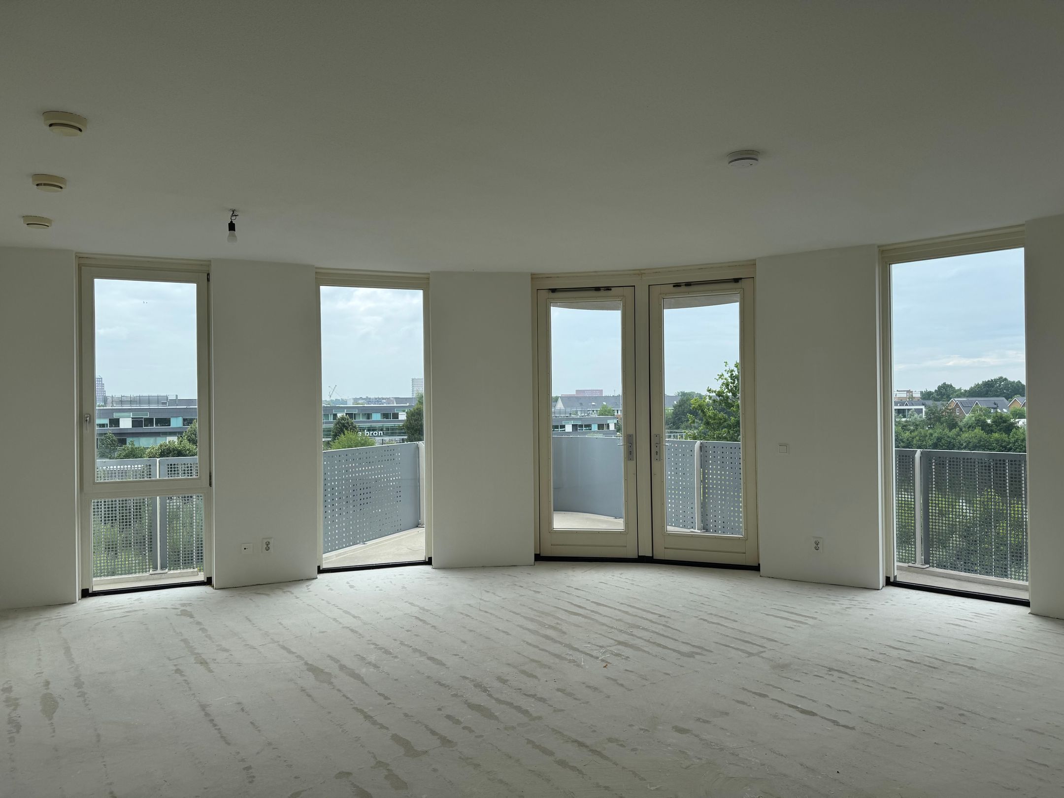 Photo 12 of Victoriameer 81