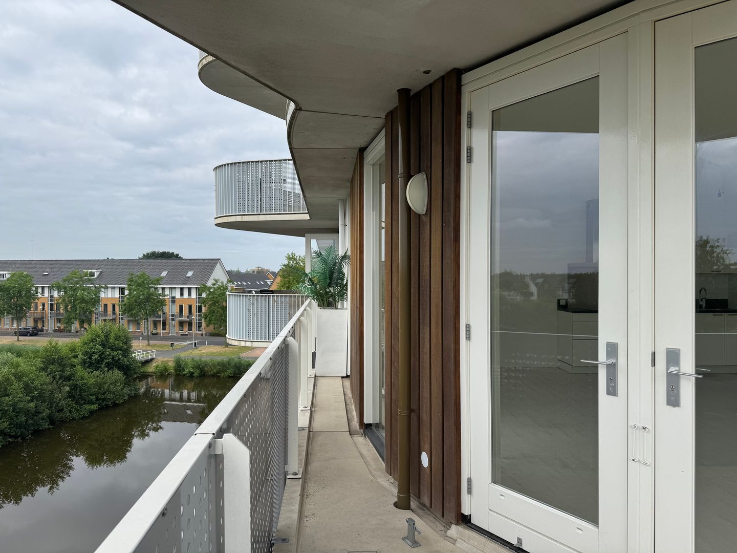 Photo 14 of Victoriameer 81