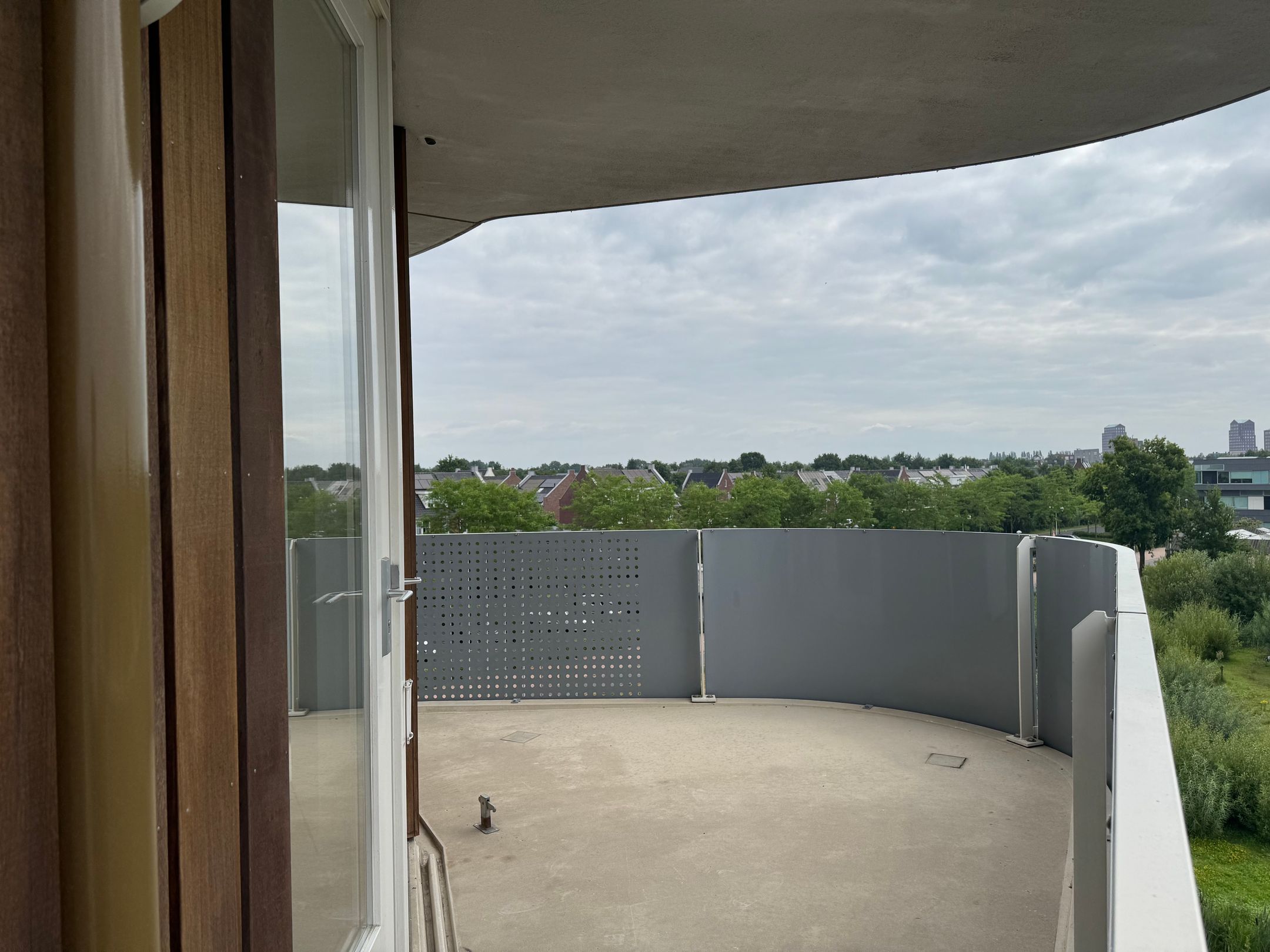 Photo 15 of Victoriameer 81