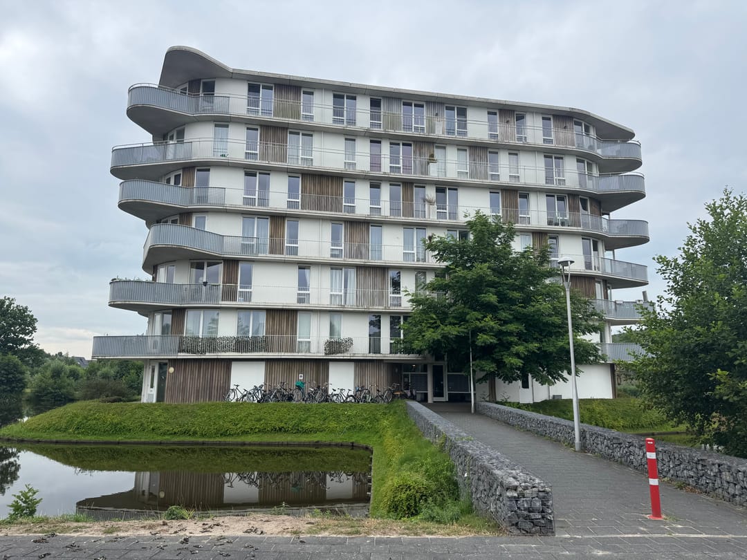 Photo 32 of Victoriameer 81