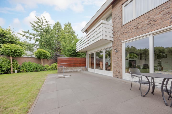 Foto 24 van Ambachtsherenlaan 65