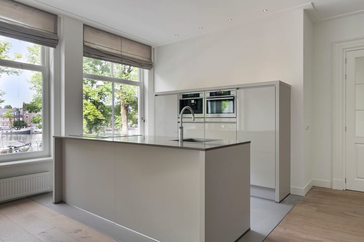 Photo 2 of Weesperzijde 92-1