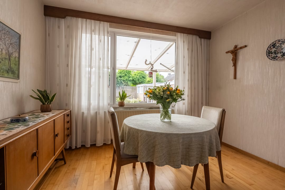 Foto 7 van Saroleaplantsoen 1