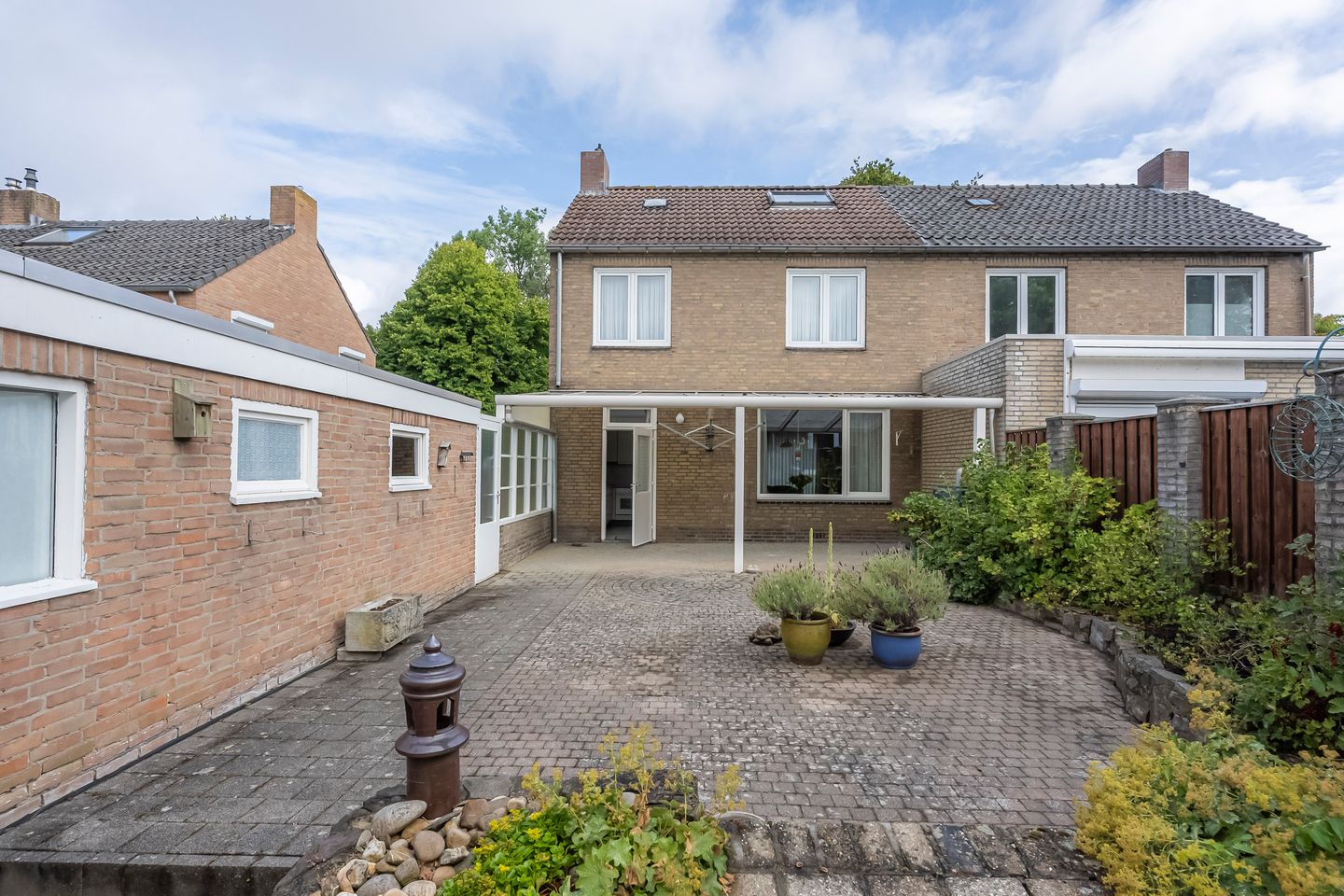 Foto 20 van Saroleaplantsoen 1