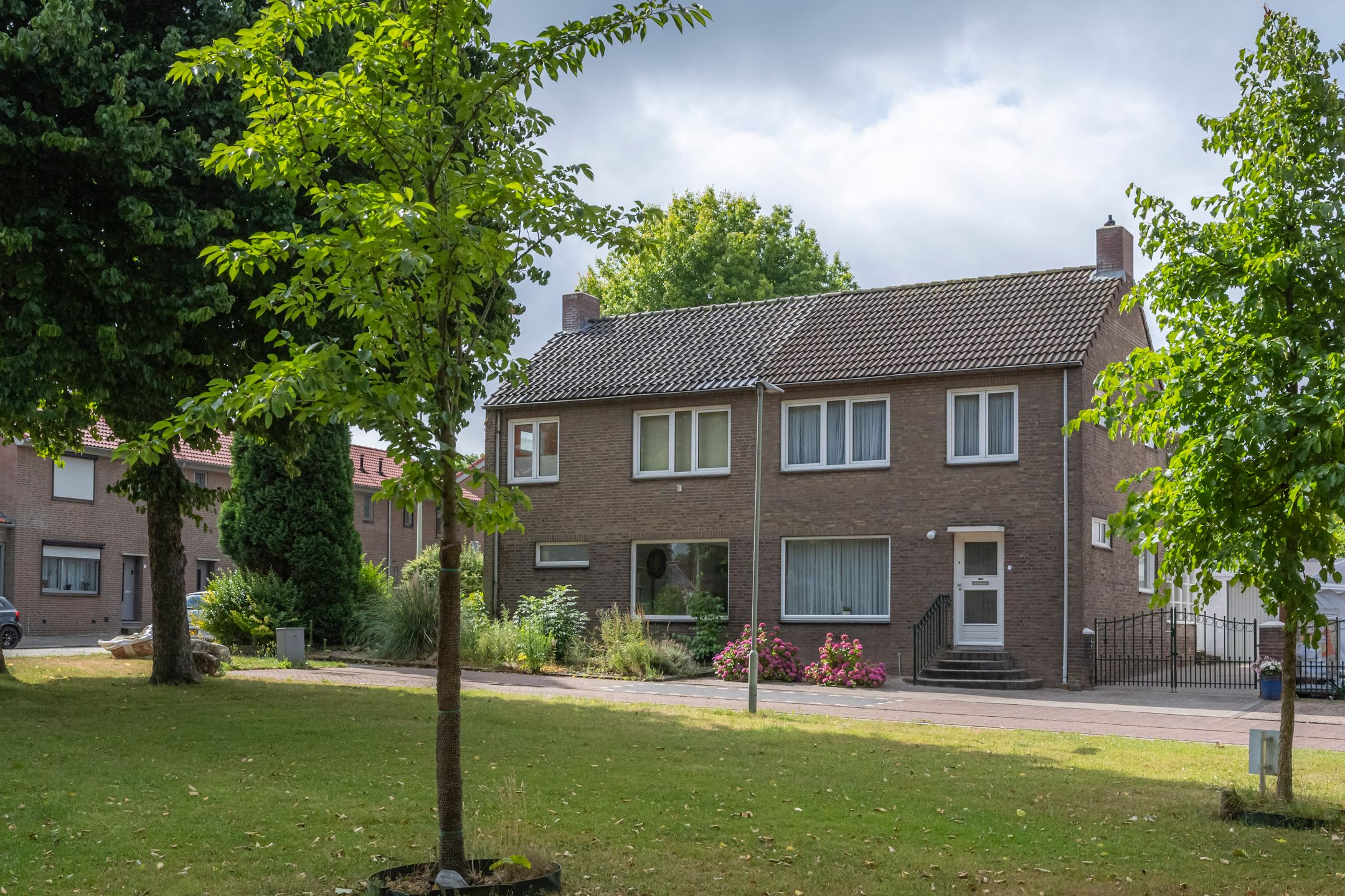 Foto 24 van Saroleaplantsoen 1