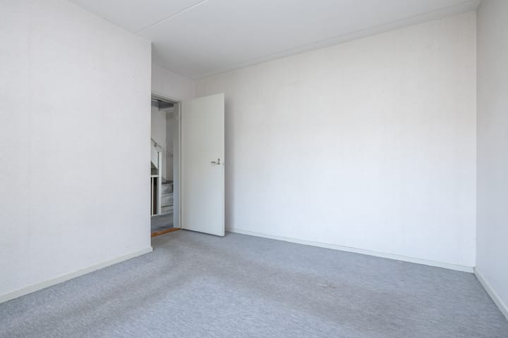 Photo 19 of Overstort 5