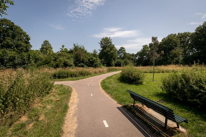 Photo 38 of Overstort 5