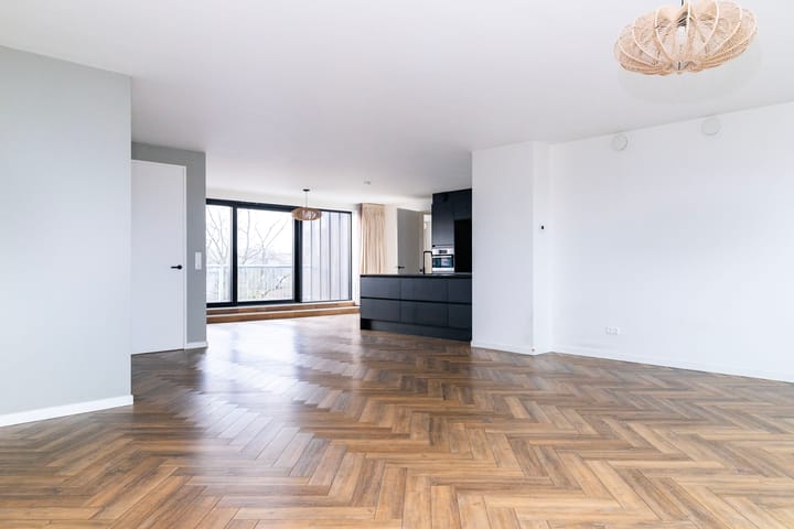 Foto 2 van Stuijvenburchstraat 143-D