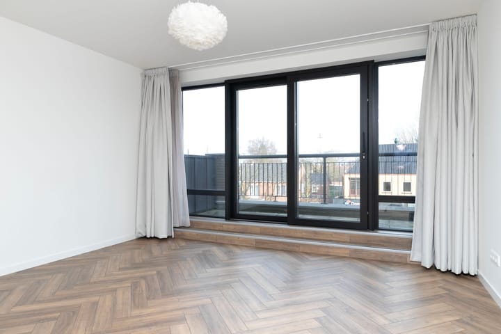 Foto 18 van Stuijvenburchstraat 143-D