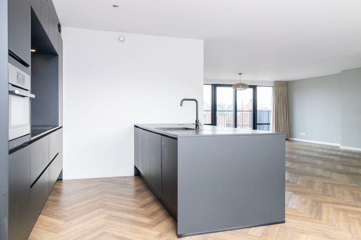 Foto 20 van Stuijvenburchstraat 143-D